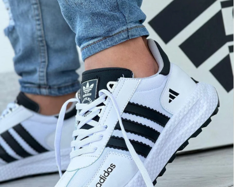Nieuwe Sneakers
